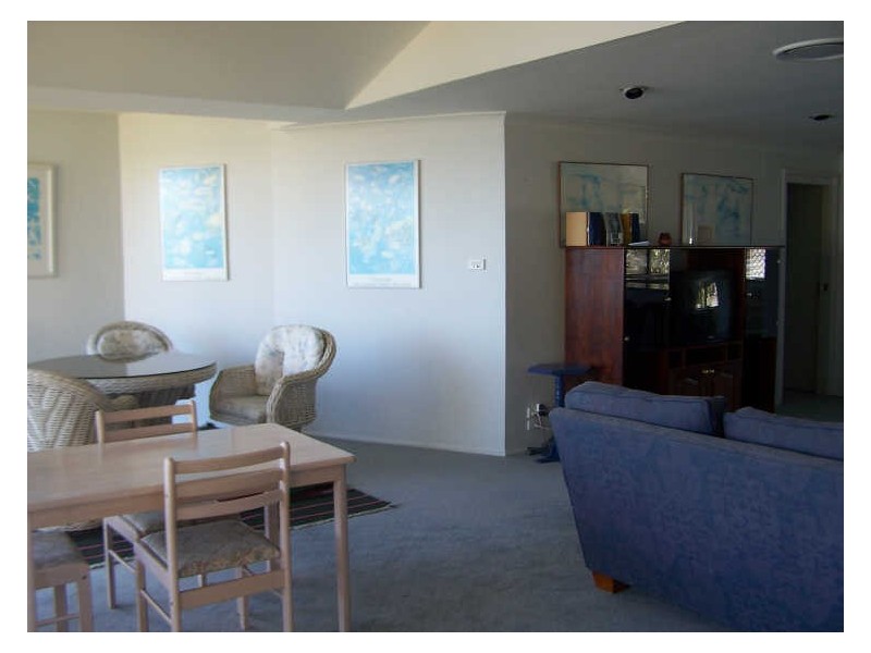 11 Kevin Crescent, St Georges Basin NSW 2540