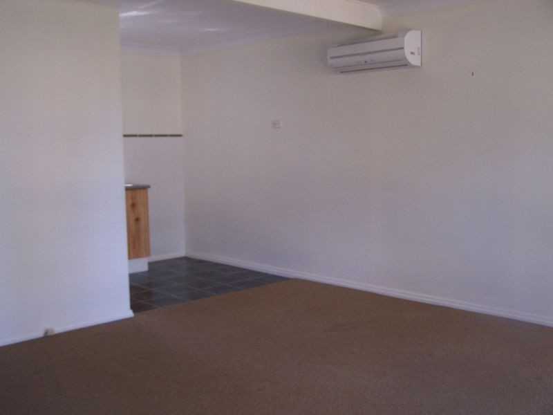 8 Karne St, Sanctuary Point NSW 2540