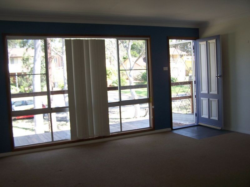 8 Karne St, Sanctuary Point NSW 2540