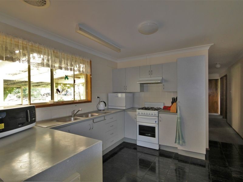 95 Loralyn Ave, St Georges Basin NSW 2540