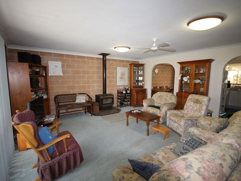 95 Loralyn Ave, St Georges Basin NSW 2540