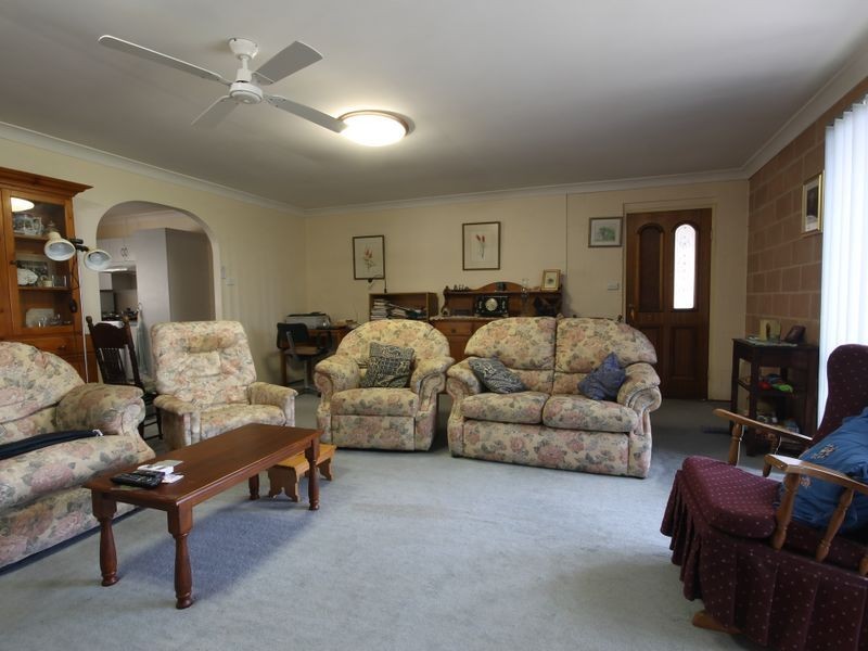 95 Loralyn Ave, St Georges Basin NSW 2540