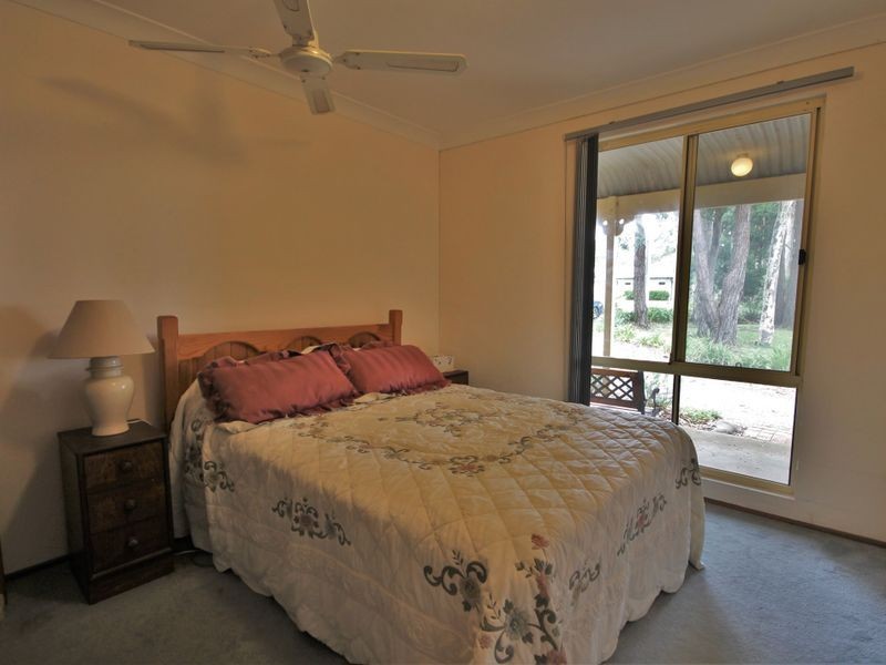 95 Loralyn Ave, St Georges Basin NSW 2540