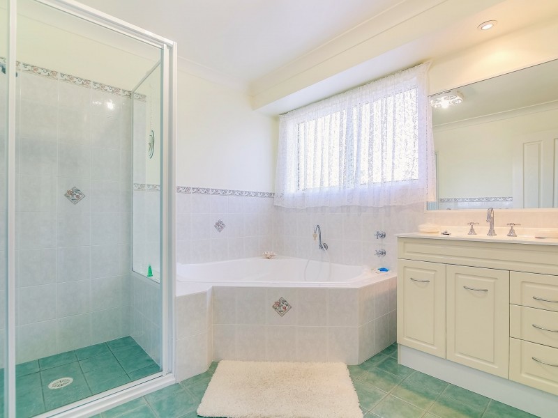 7 Claylands Drive, St Georges Basin NSW 2540