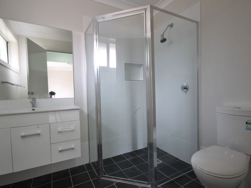18B Hewitt Avenue, St Georges Basin NSW 2540