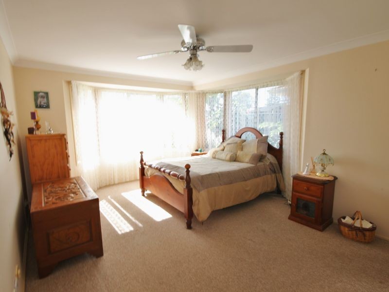 8 Lawson Way, Sanctuary Point NSW 2540