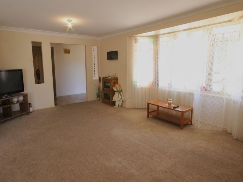 8 Lawson Way, Sanctuary Point NSW 2540