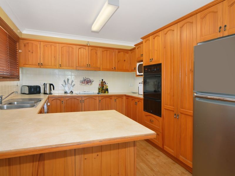 16 Rauch Close, St Georges Basin NSW 2540