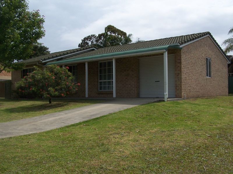 8 Gull Ave, Sanctuary Point NSW 2540