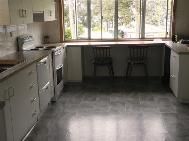 18 Walmer Ave, Sanctuary Point NSW 2540