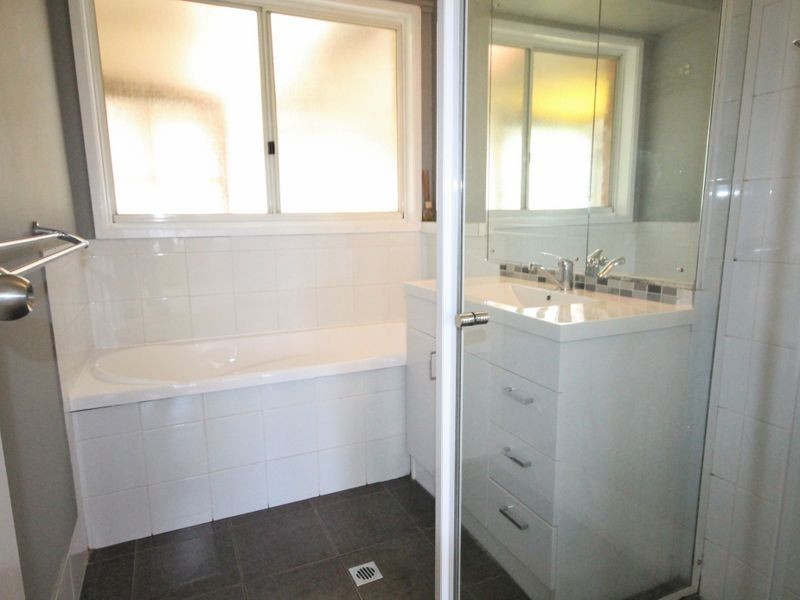 27 Vost Drive, Sanctuary Point NSW 2540