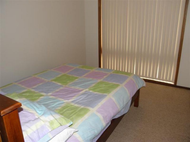 38 St Georges Road, St Georges Basin NSW 2540