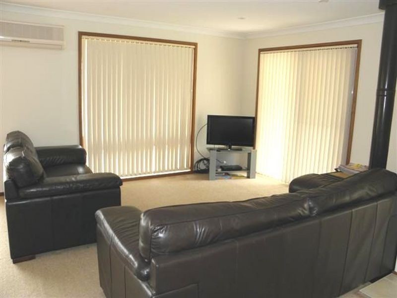 38 St Georges Road, St Georges Basin NSW 2540