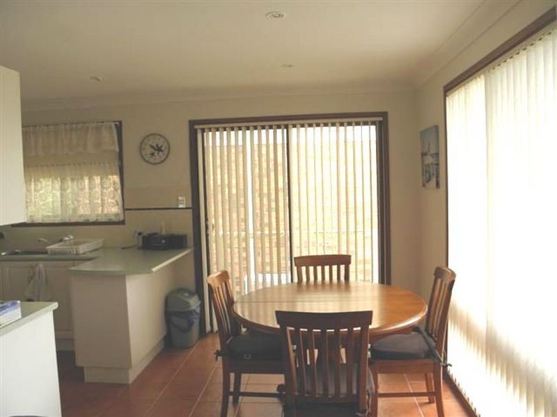 38 St Georges Road, St Georges Basin NSW 2540