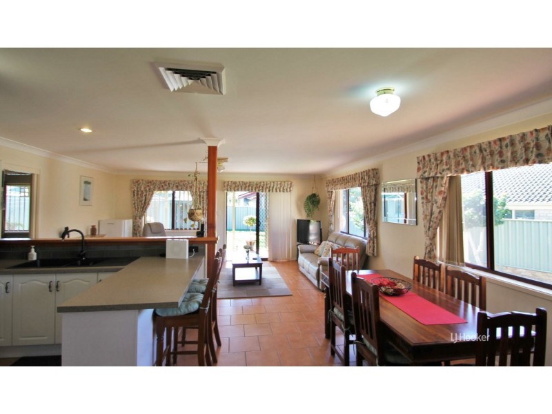 43 Cammaray Drive, St Georges Basin NSW 2540