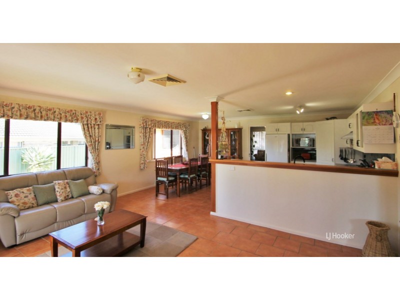 43 Cammaray Drive, St Georges Basin NSW 2540