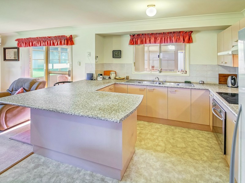 13 Claylands Drive, St Georges Basin NSW 2540