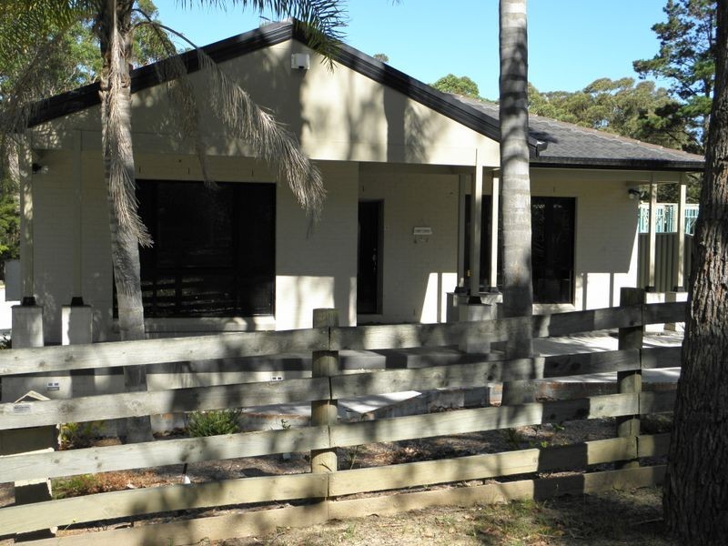 25 Waterpark Road, St Georges Basin NSW 2540