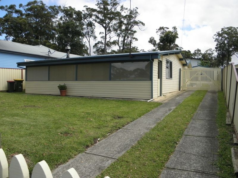 23 Fitzpatrick Street, Old Erowal Bay NSW 2540