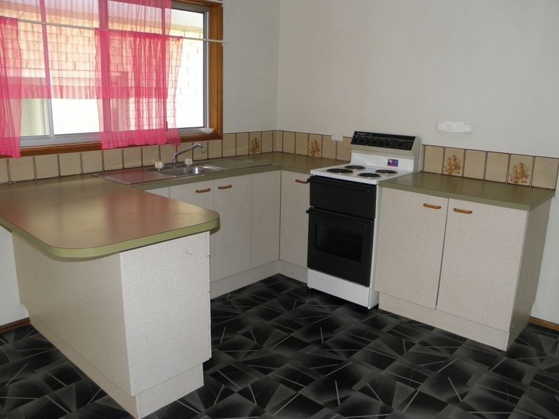 2/1 Deas Thompson Street, Vincentia NSW 2540