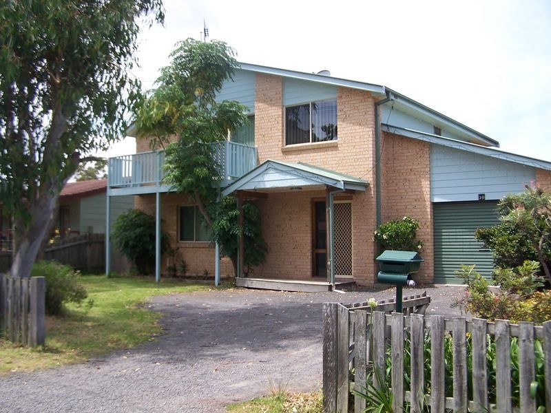 30 Vost Dr, Sanctuary Point NSW 2540