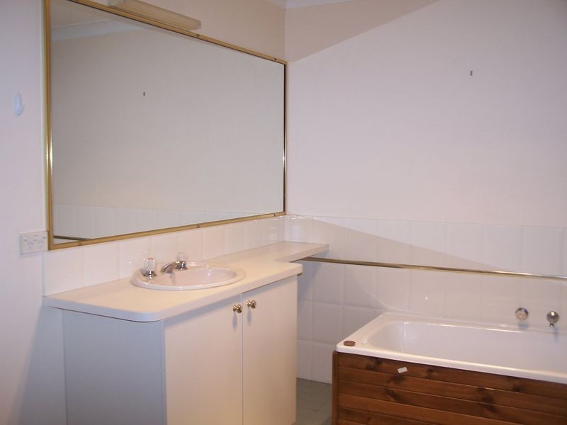 30 Vost Dr, Sanctuary Point NSW 2540