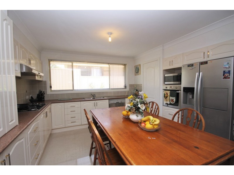 17 McGowen Street, Old Erowal Bay NSW 2540