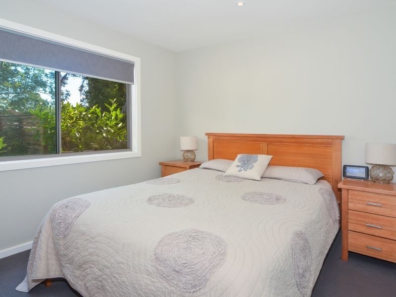 8 Walmer Avenue, Sanctuary Point NSW 2540