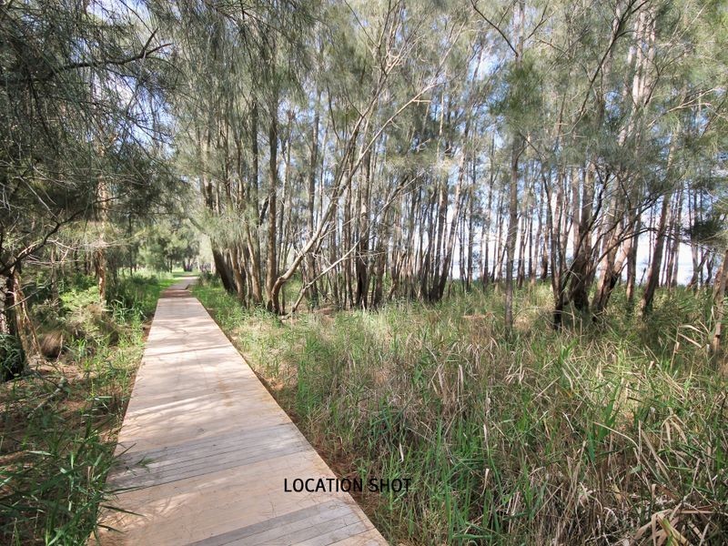 8 Walmer Avenue, Sanctuary Point NSW 2540