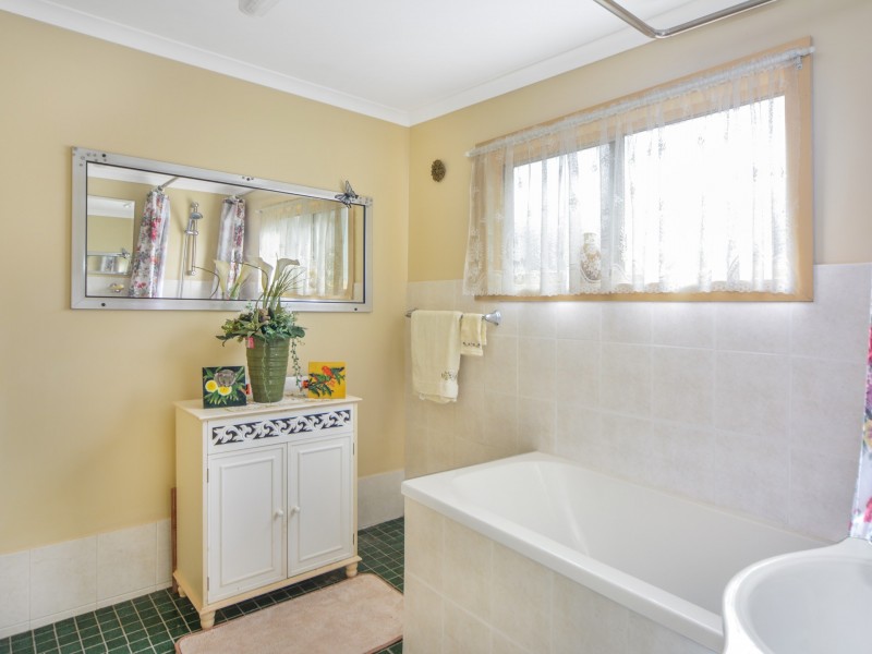 29 Basin View Parade, Basin View NSW 2540