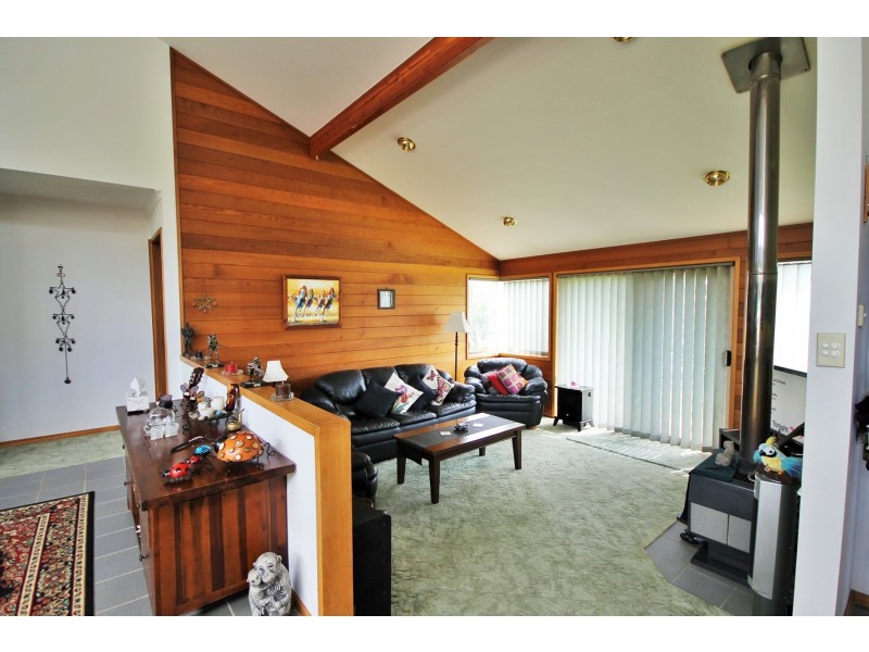 8 Albion Street, Sanctuary Point NSW 2540