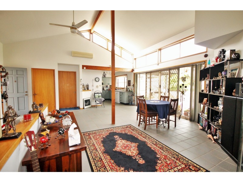 8 Albion Street, Sanctuary Point NSW 2540