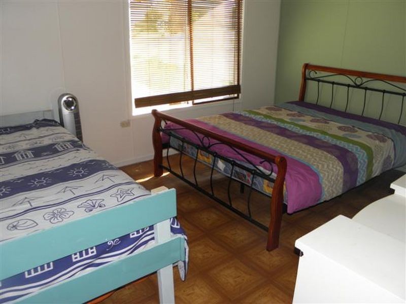 11 Graham Ave, St Georges Basin NSW 2540