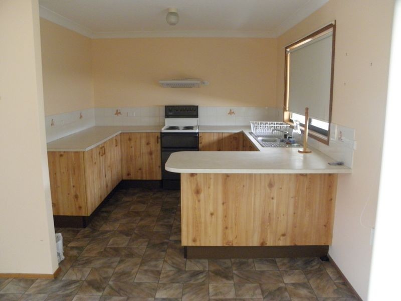 11 Cessna Ave, Sanctuary Point NSW 2540