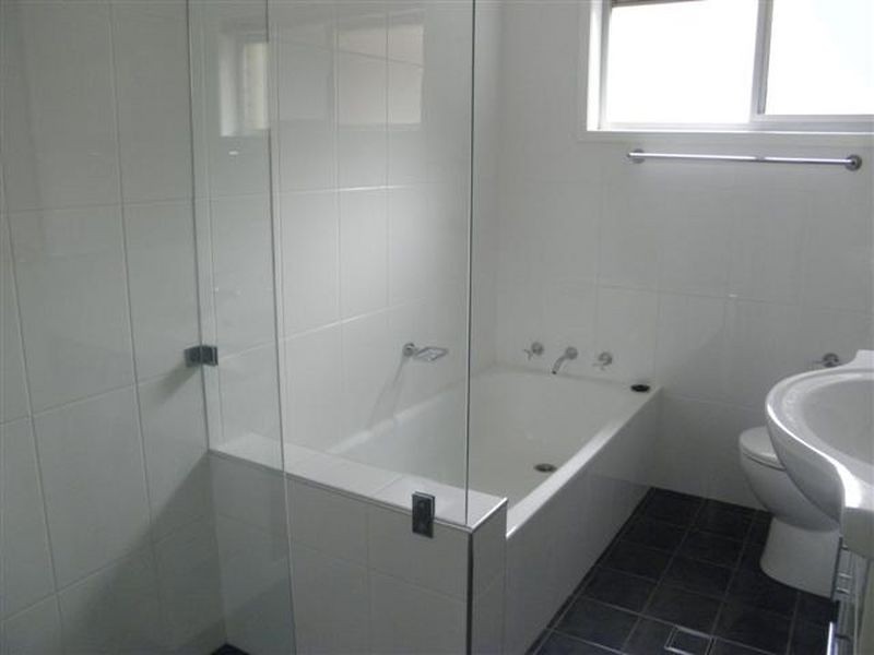 3 Fitzpatrick Street, Old Erowal Bay NSW 2540