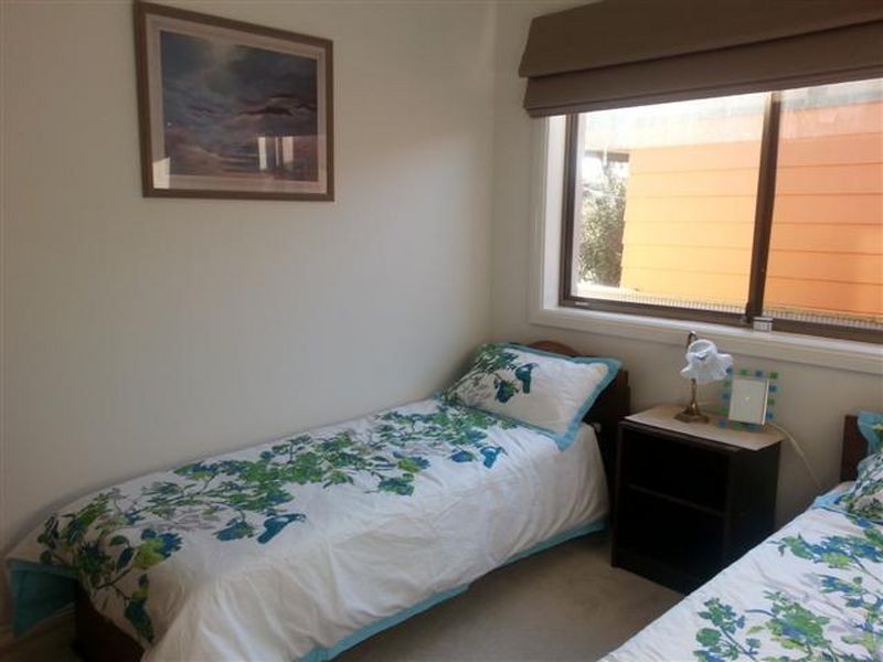 16 Gibson Cres, Sanctuary Point NSW 2540