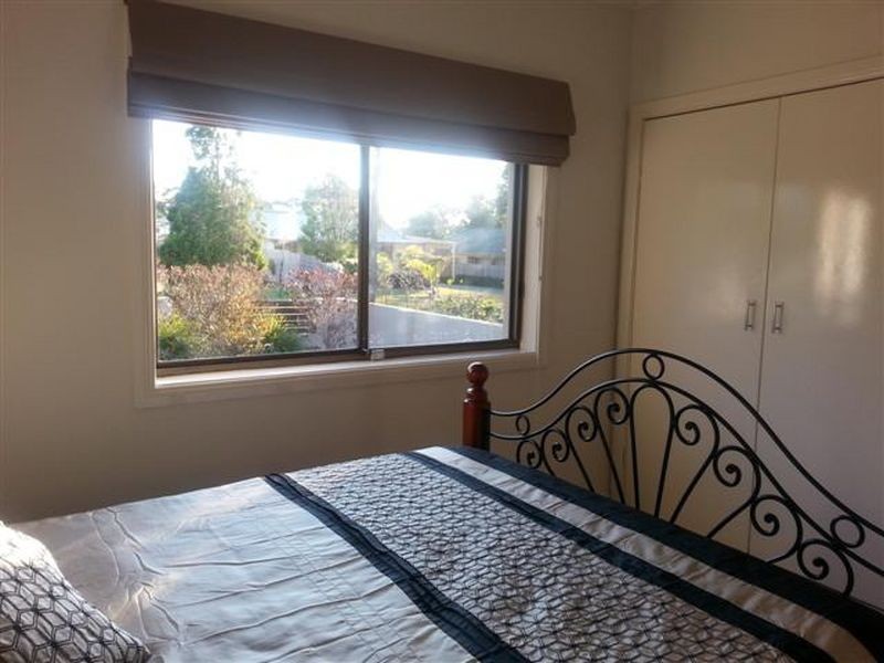 16 Gibson Cres, Sanctuary Point NSW 2540