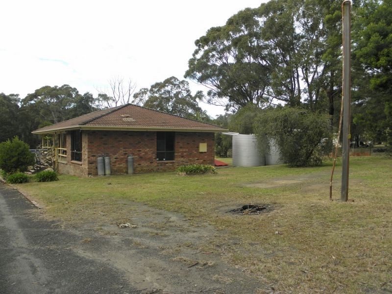 17 HART STREET, Falls Creek NSW 2540