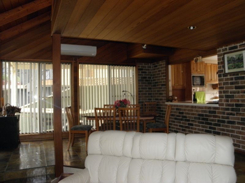 176 LORALYN AVE, St Georges Basin NSW 2540