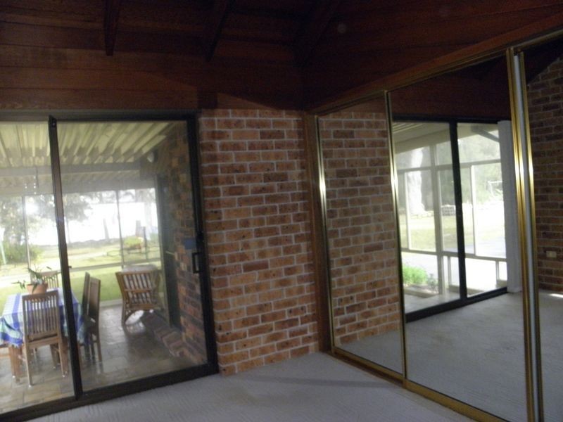 176 LORALYN AVE, St Georges Basin NSW 2540