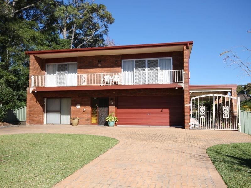 37 LACHLAN CR., St Georges Basin NSW 2540