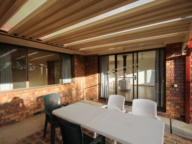 37 LACHLAN CR., St Georges Basin NSW 2540