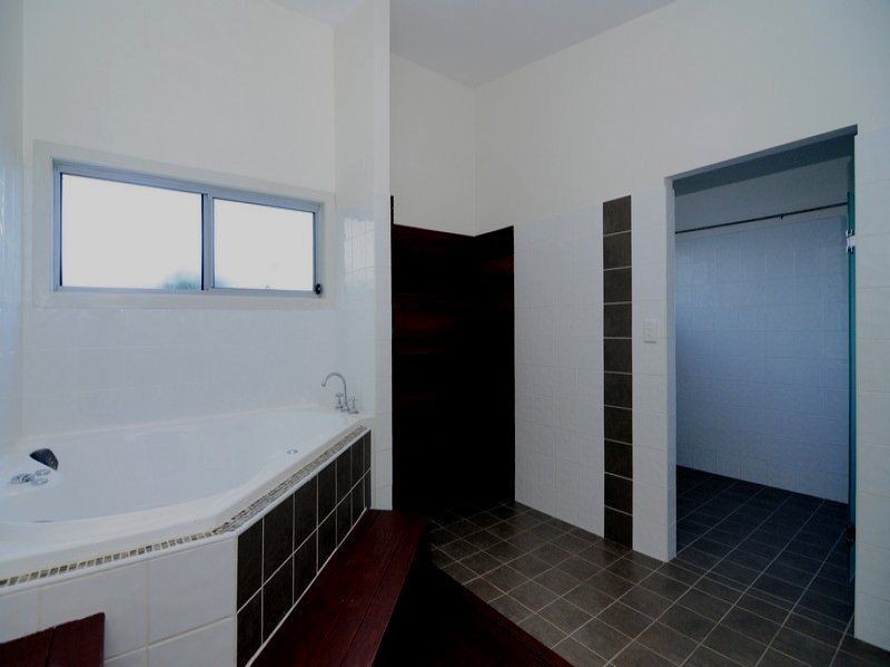 7 Mathie Street, Basin View NSW 2540
