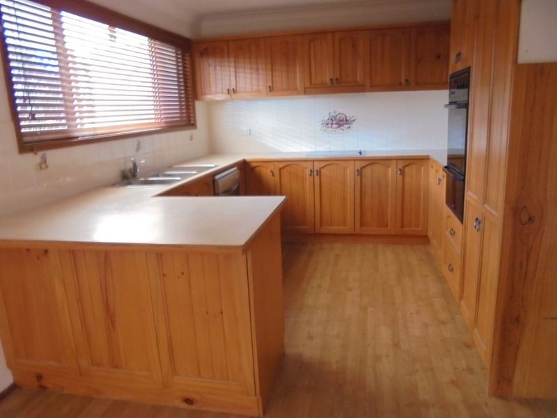 16 Rauch Close, St Georges Basin NSW 2540