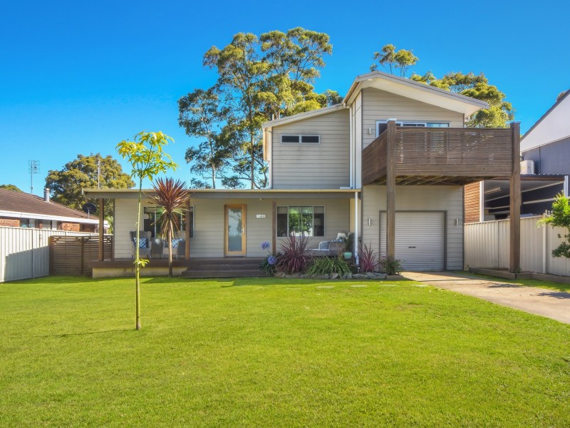 8 WALMER AVE, Sanctuary Point NSW 2540