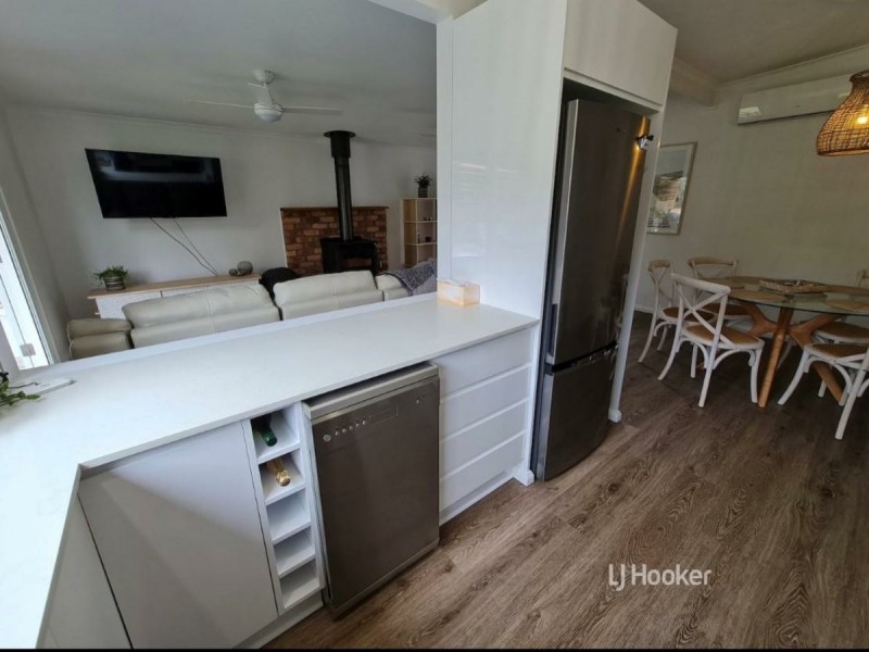 18 Tibbles Avenue, Old Erowal Bay NSW 2540