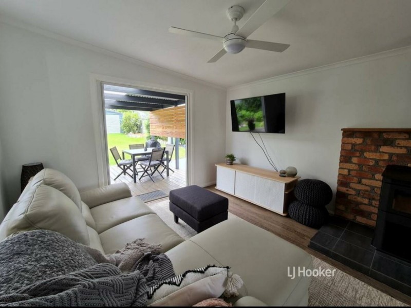 18 Tibbles Avenue, Old Erowal Bay NSW 2540