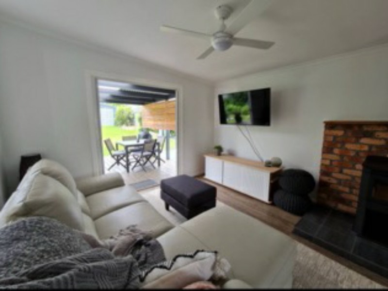 18 Tibbles Avenue, Old Erowal Bay NSW 2540