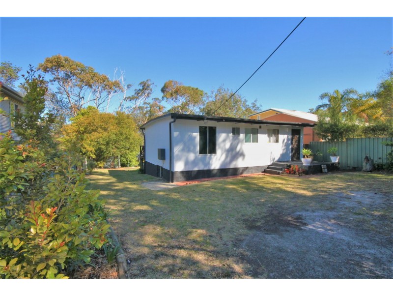204 Greville Avenue, Sanctuary Point NSW 2540