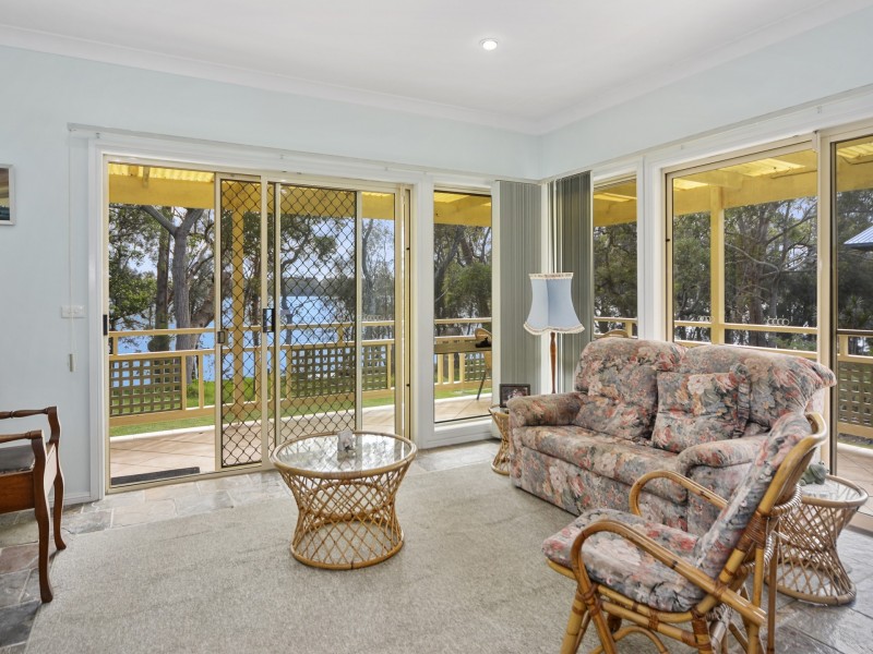 233 Walmer Avenue, Sanctuary Point NSW 2540